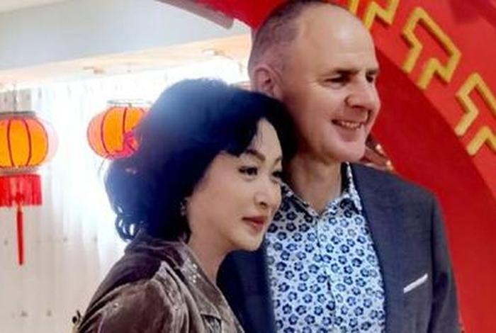 金星和汉斯怎么过夫妻生活；金星和汉斯现在还在一起吗