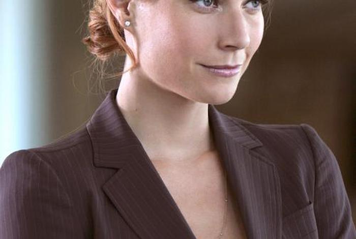 生活大爆炸佩妮胳膊脱臼,生活大爆炸佩妮的扮演者 生活大爆炸佩妮胳膊脱臼,生活大爆炸佩妮的扮演者