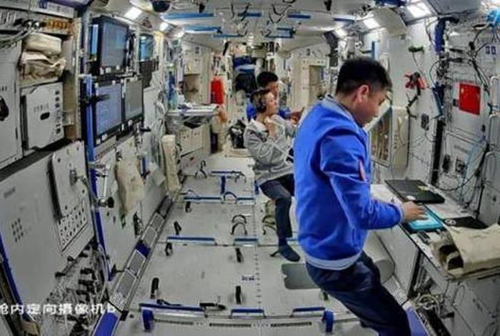 航天员太空生活视频 航天员太空生活视频全过程