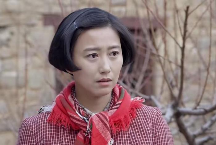 美女找大叔免费观看电视剧 - 国产少女免费观看电视剧