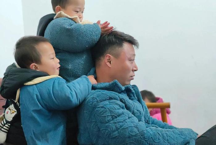 重生后的幸福生活三胞胎 - 重生后的幸福生活三胞胎结局