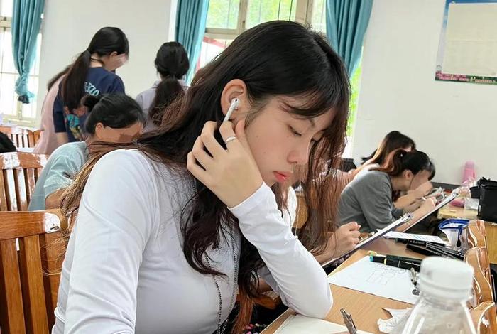 大学生活感受视频、大学的生活视频