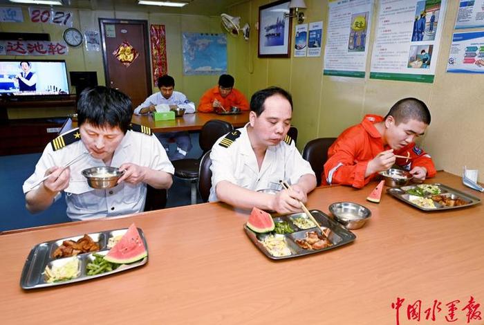 海员的生活是怎样的，海员的生活条件怎么样