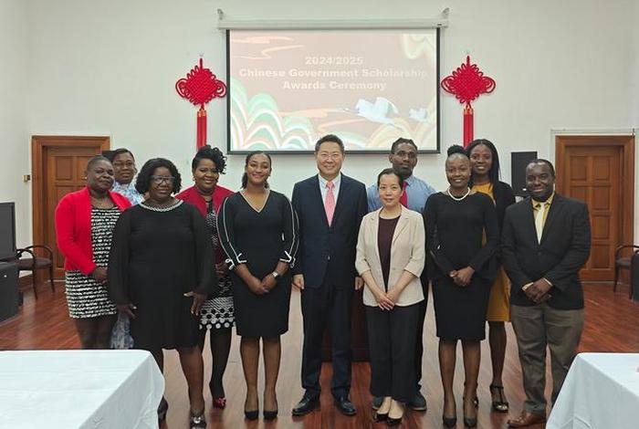 中国留学生在美国拿奖学金 中国学生赴美留学全额奖学金 中国留学生在美国拿奖学金 中国学生赴美留学全额奖学金