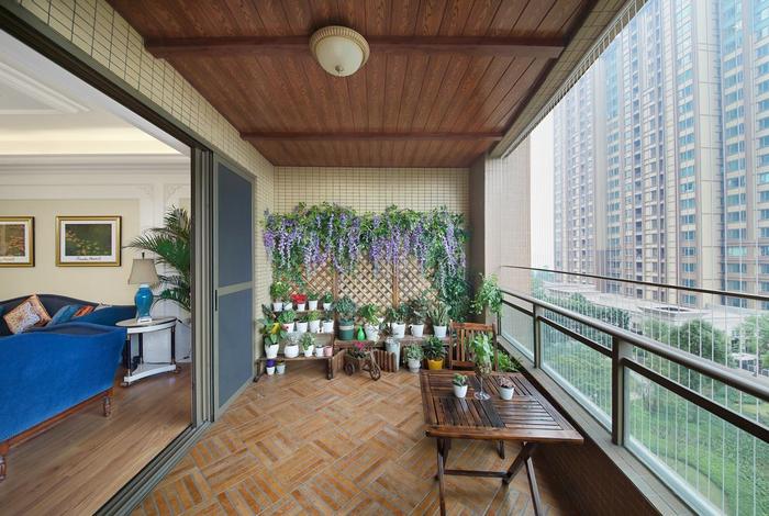 生活阳台吊顶效果图；生活阳台装修效果图大全2015图片