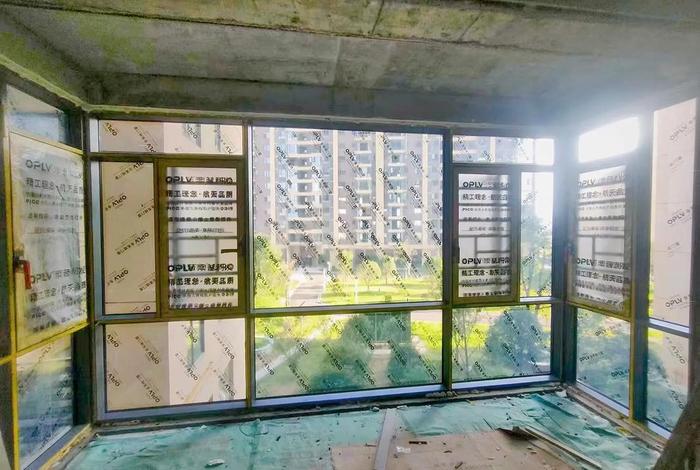 生活阳台封窗效果图、生活阳台的装修设计图片 生活阳台封窗效果图、生活阳台的装修设计图片