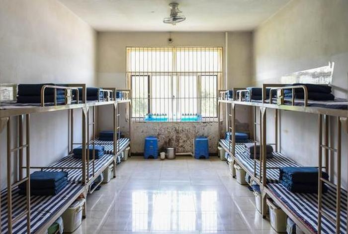 牢狱生活是宿舍制吗,牢狱里面住的怎么样 牢狱生活是宿舍制吗,牢狱里面住的怎么样