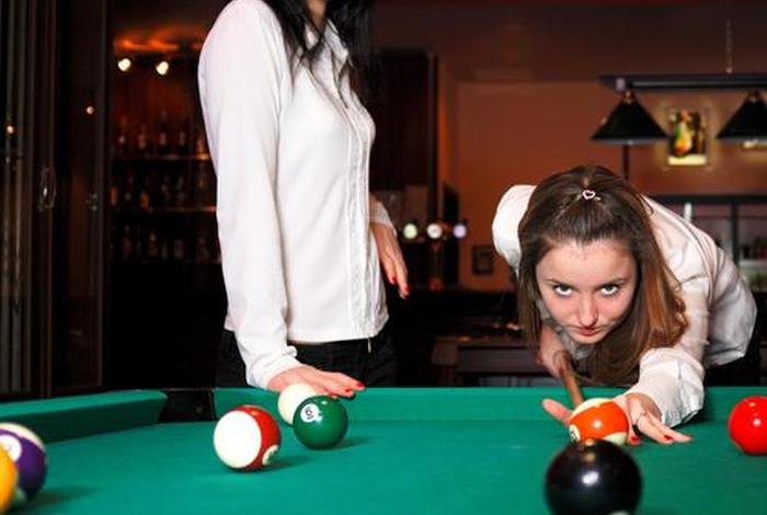 女人娱乐休闲视频；休闲娱乐的视频