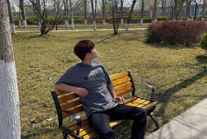 真实帅哥生活照24岁、帅哥真是生活照