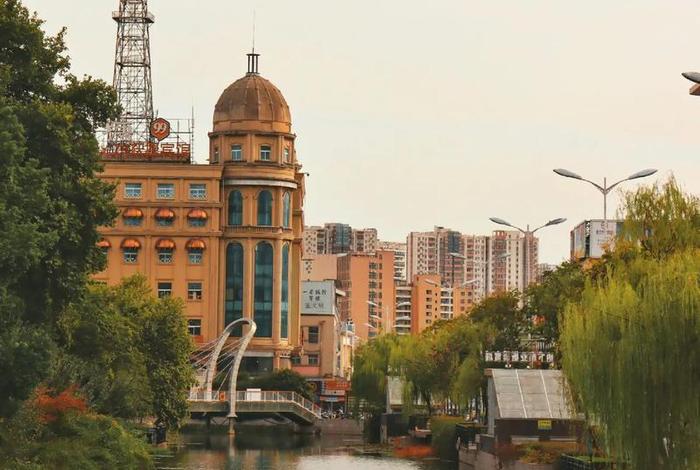 慢生活的城市有哪些元素 慢生活的小城市