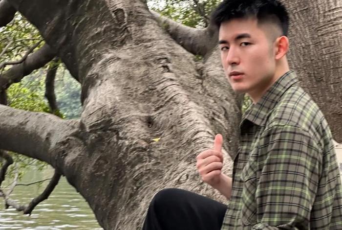 男人真实生活照片一组，真实男士生活照多张