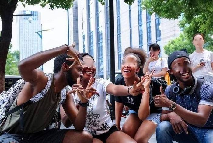 中国留学生活黑人的生活视频 - 中国留学生活黑人的生活视频大全