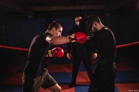 生活小妙招打拳击视频 如何打拳击