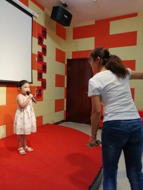 儿童必学100个常识问答 - 儿童学唱歌最佳年龄