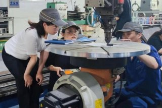 学习电焊技术学习班需要多少钱（学电焊学费多少）