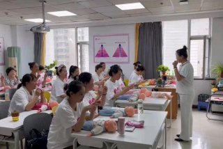 月嫂培训机构、月嫂培训机构在哪里可以报名