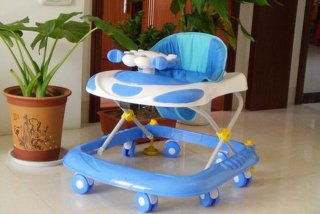 婴儿学步车图片（婴儿学步车图片高清）