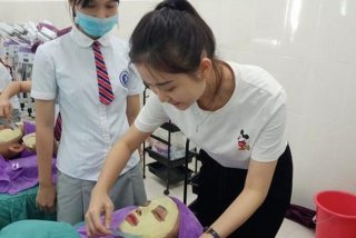 怎么学美容行业（想学美容怎么入行）