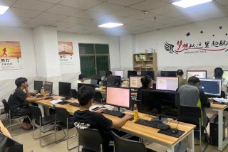 学电脑文员培训班、学电脑文员培训班要多少钱一个月