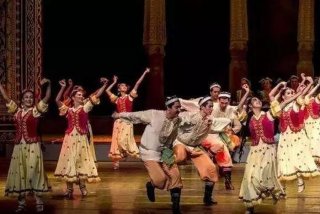 学新疆舞零基础怎么学，初步学新疆舞