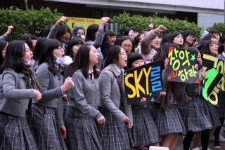 越南学校 - 越南学校校服长什么样