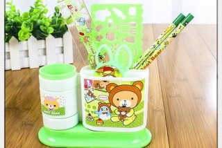 进入学校的各类教玩具和学生用品使用管理，学生学校用品有哪些