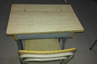 二手课桌椅40元一套（二手课桌椅40元一套合肥）