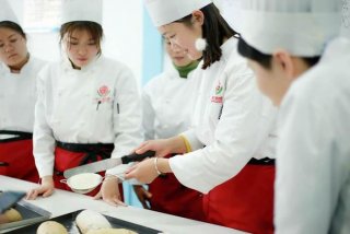 扬州学习糕点，扬州糕点师培训在什么地方