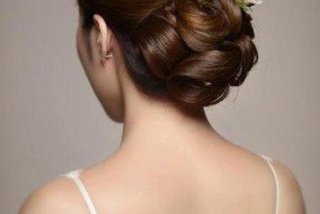 学习化妆盘发需要多久 - 学化妆盘发怎么样