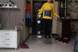 跳绳学校照片 跳绳照片学生在家