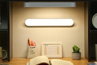 学习室灯，学生间的灯