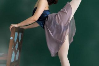 学习芭蕾的女生（学芭蕾的人到底有多苦）