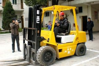 叉车学校 叉车培训学校、正规叉车培训学校