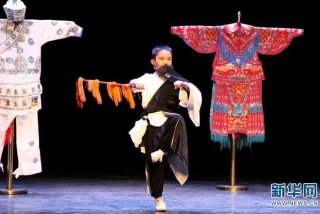 学京剧需要什么条件 - 孩子学戏曲有出路吗