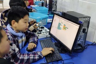 高中生怎么学习机器人编程、高中机器人课程