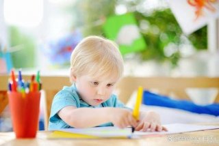 小孩学习英语总是看译文 小孩学英语翻译