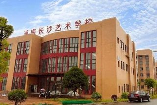 艺术学校是干什么的 - 艺术学校有用吗