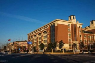 小学同步英语学习软件推荐；小学同步学英语免费软件