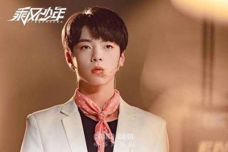 模仿学校丁立立（模仿学校丁立立视频）