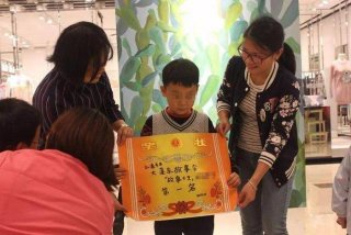 女儿学校得优秀奖发朋友圈 - 女儿获奖后朋友圈低调感言