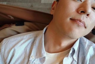 男生生活照片同一个人 - 男生生活照片同一个人正常