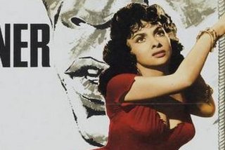 巴黎圣母院电影（巴黎圣母院电影女主角名字）