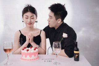 情侣生活照片几寸合适呢，情侣拍照片一般用多少钱