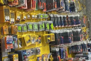 生活五金店都卖什么；生活用品五金店