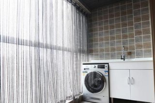 生活阳台吊顶装饰；生活阳台吊顶一般用什么材料