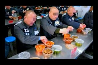 监狱生活很苦吗 监狱生活很苦吗现在