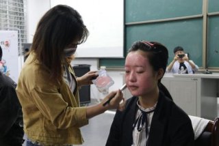 生活妆化妆教程视频 生活妆化妆步骤全过程