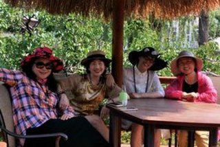 幸福快乐的生活原唱 幸福快乐的生活着