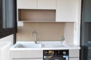 生活阳台洗衣机柜子效果图 - 生活阳台晾衣架效果图