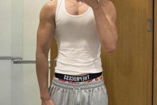 健身生活照套图男（健身型男生活照）